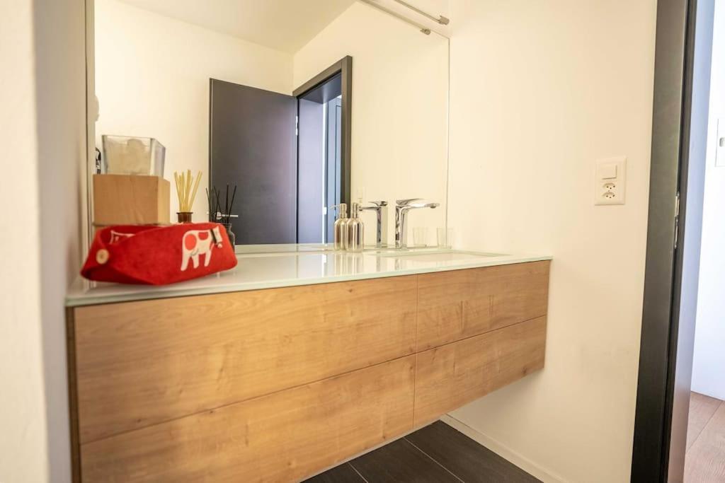 Moderne Wohnung Mit Ausblick Und Viel Sonne Zermatt Exterior photo